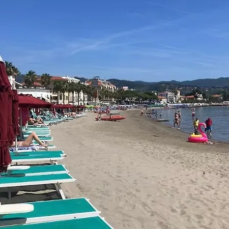 شقة Sul Lungomare Piccolo Nido D'amore دْيانو مارينا
