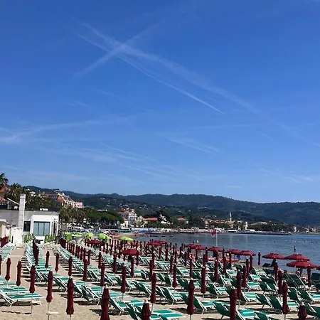 Sul Lungomare Piccolo Nido D'amore